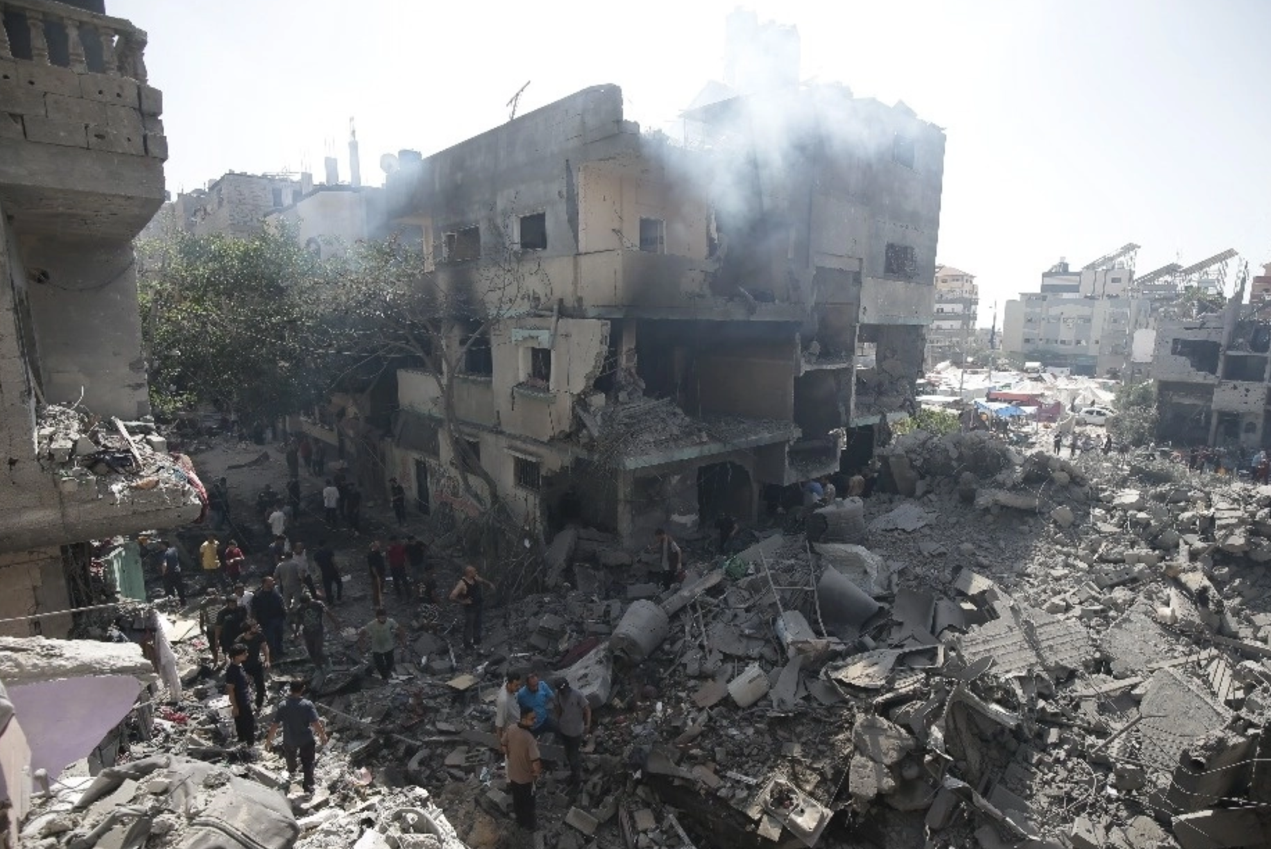 Hamas reporta 210 muertos en ataque israelí en Gaza